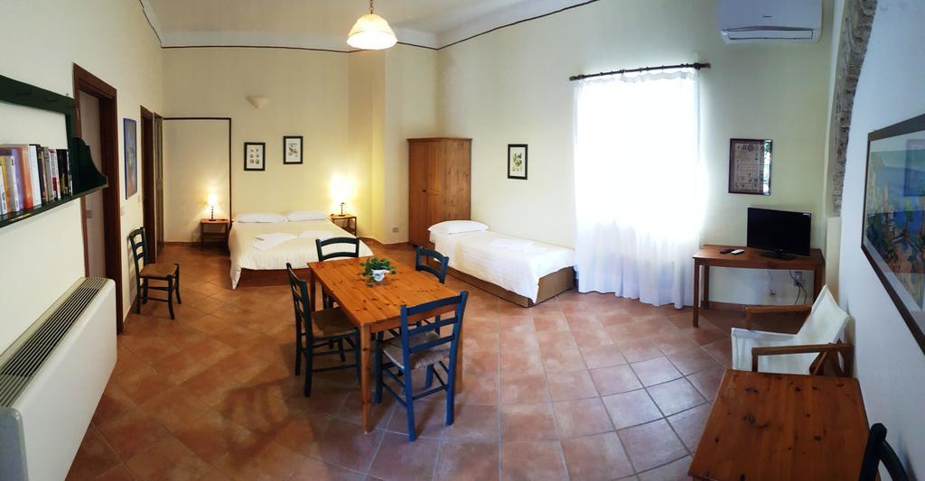 Farmstay La Morella Баттипалья Экстерьер фото